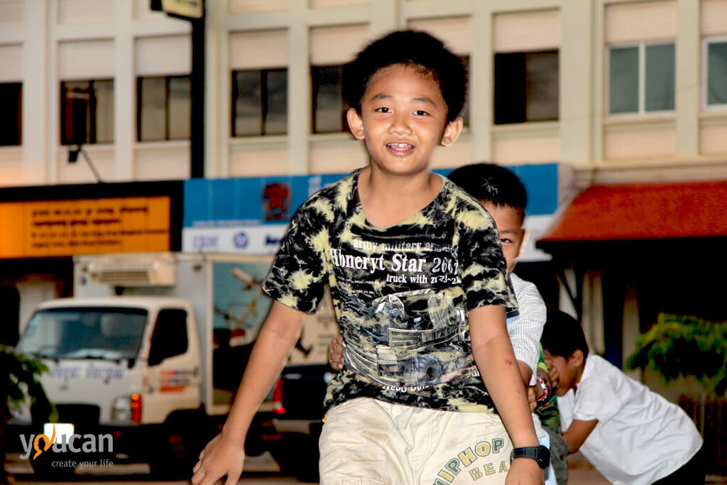 rollerblades-boy-cambodia