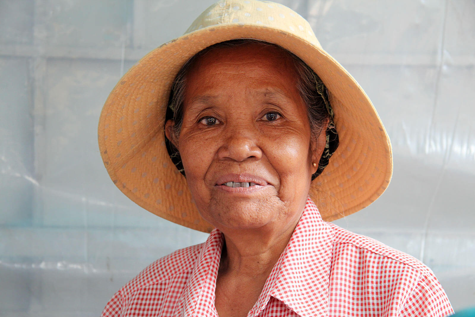 smile-cambodia-pshar-leu-market