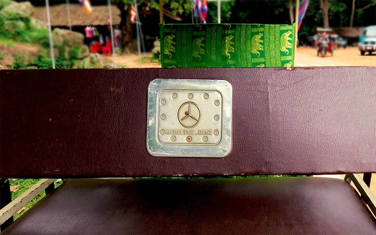 Tuk Tuk in Siem Reap mit Mercedes Benz Schild