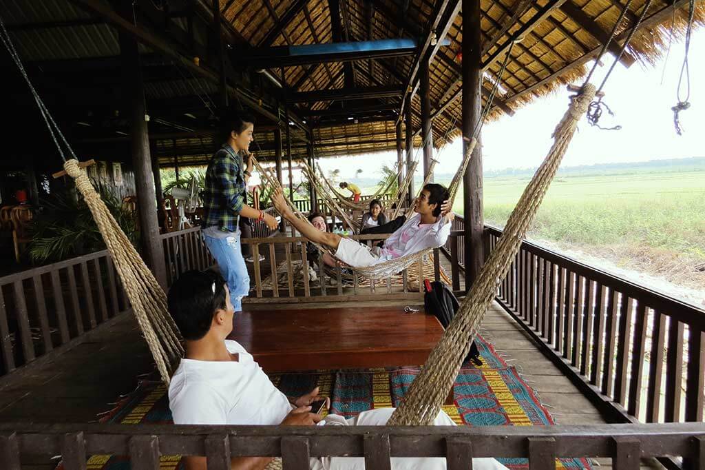 Unsere Gruppe im Hängematten-Restaurant in Siem Reap