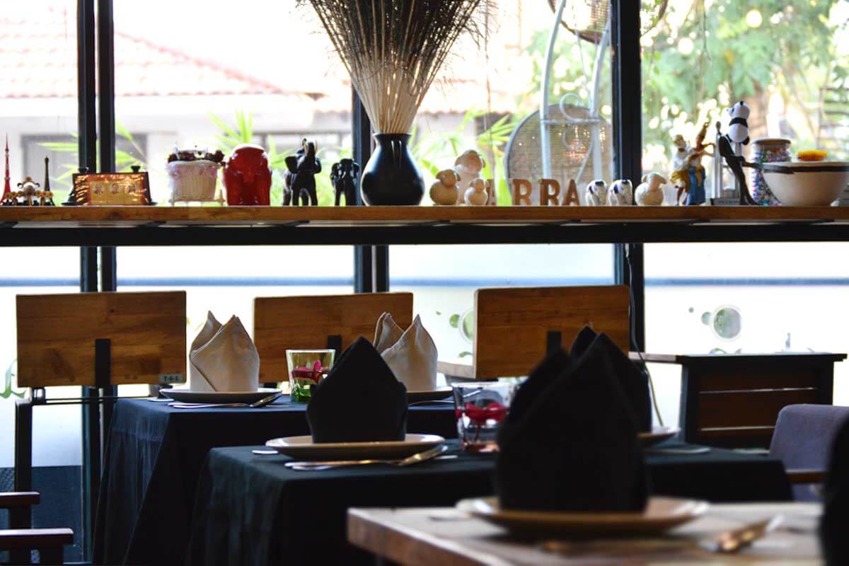 ABBA Cafe & Lounge Restaurant, Siem Reap - Blick aus dem Fenster