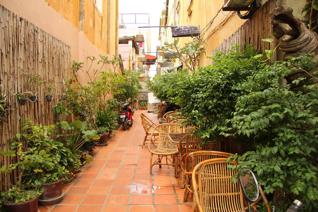 An alley in Siem Reap