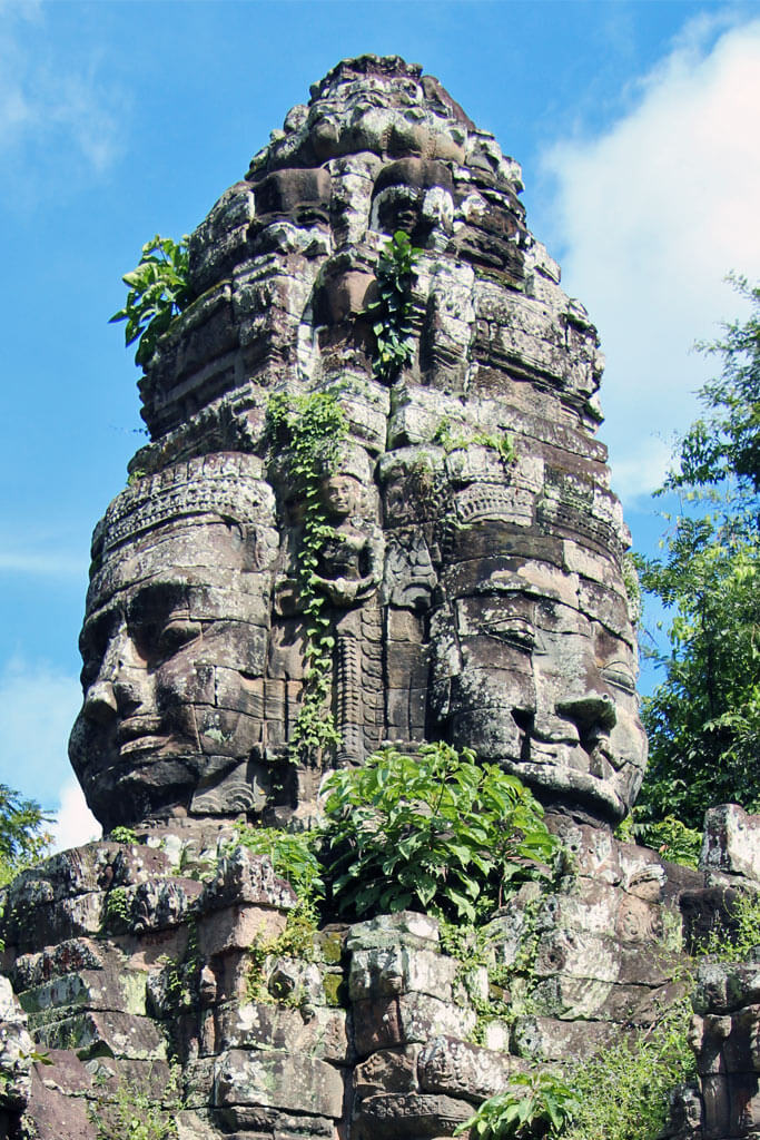 Bayon Temple: The four faces of Bodhisattva Avalokiteshvara - Lokeshvar