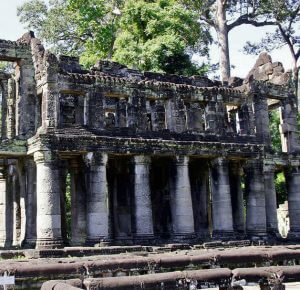 Preah Khan Temple - North-West to the Angkor Thom