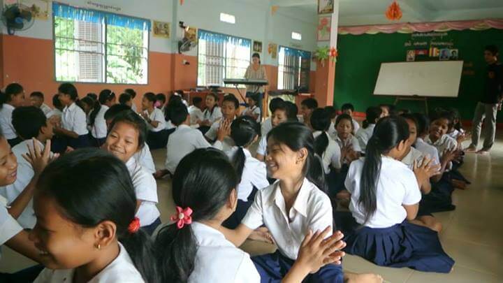 Pupils have fun during the music lessons of Aya Urata