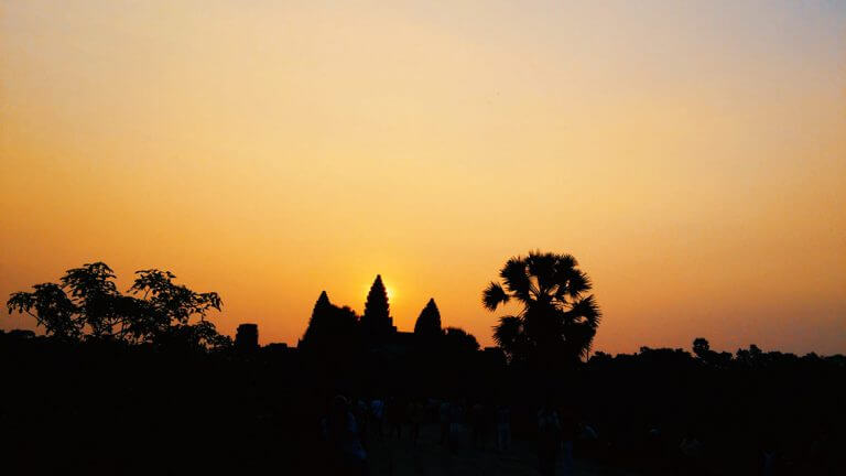 Angkor Wat: Sonnenaufgang zur Tag-und-Nacht-Gleiche – Äquinoktikum