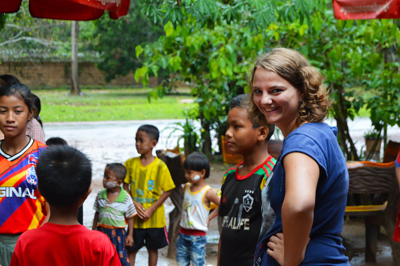 kim kinderparty srah srang village siem reap