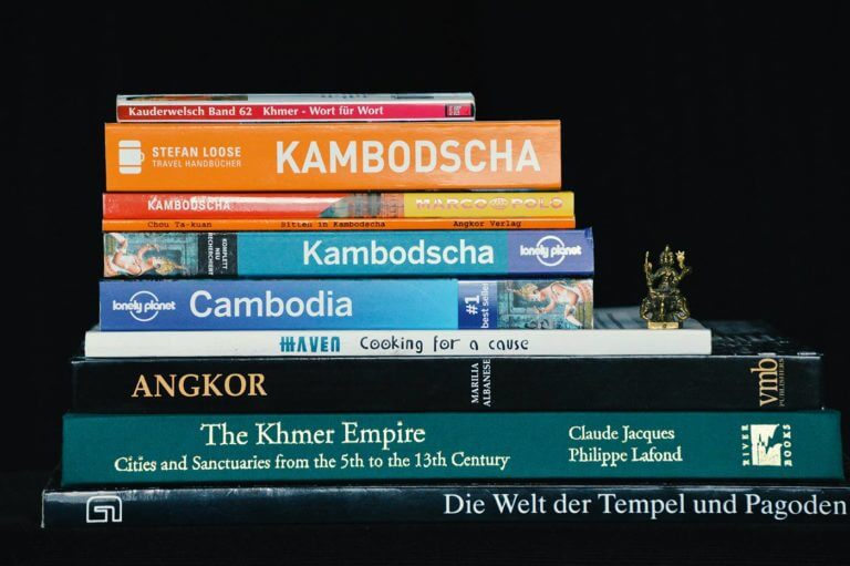 Bücherecke: Reiseführer, Angkor, Khmer-Küche & Co.