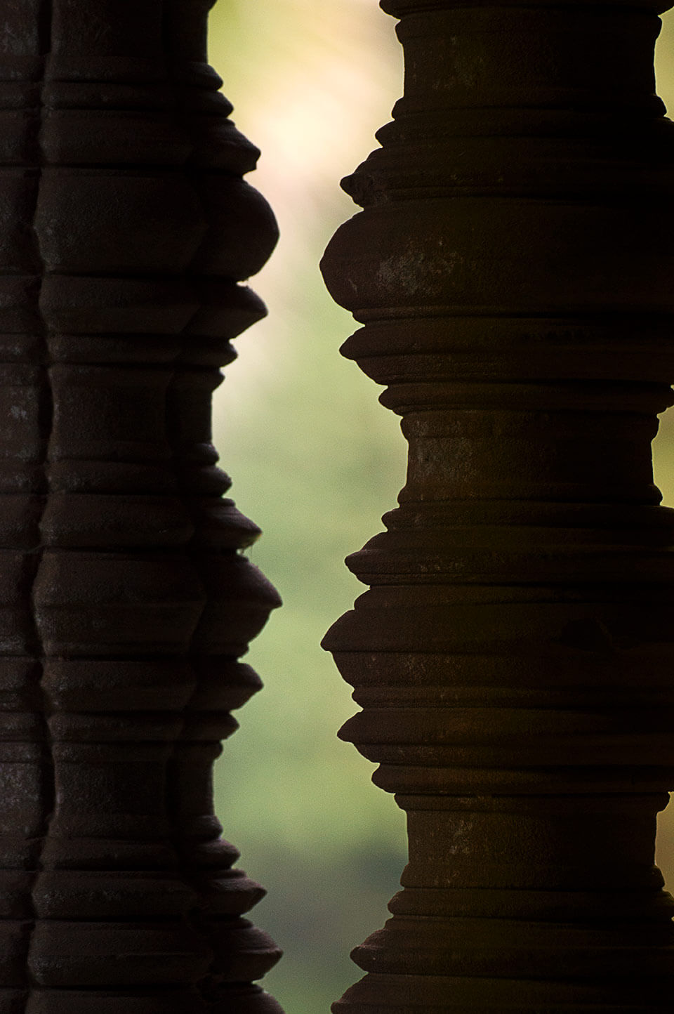 Angkor Wat - Eckgalerie - zwei Säulen