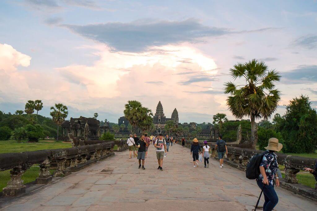 Promenade zum Zentrum von Angkor Wat