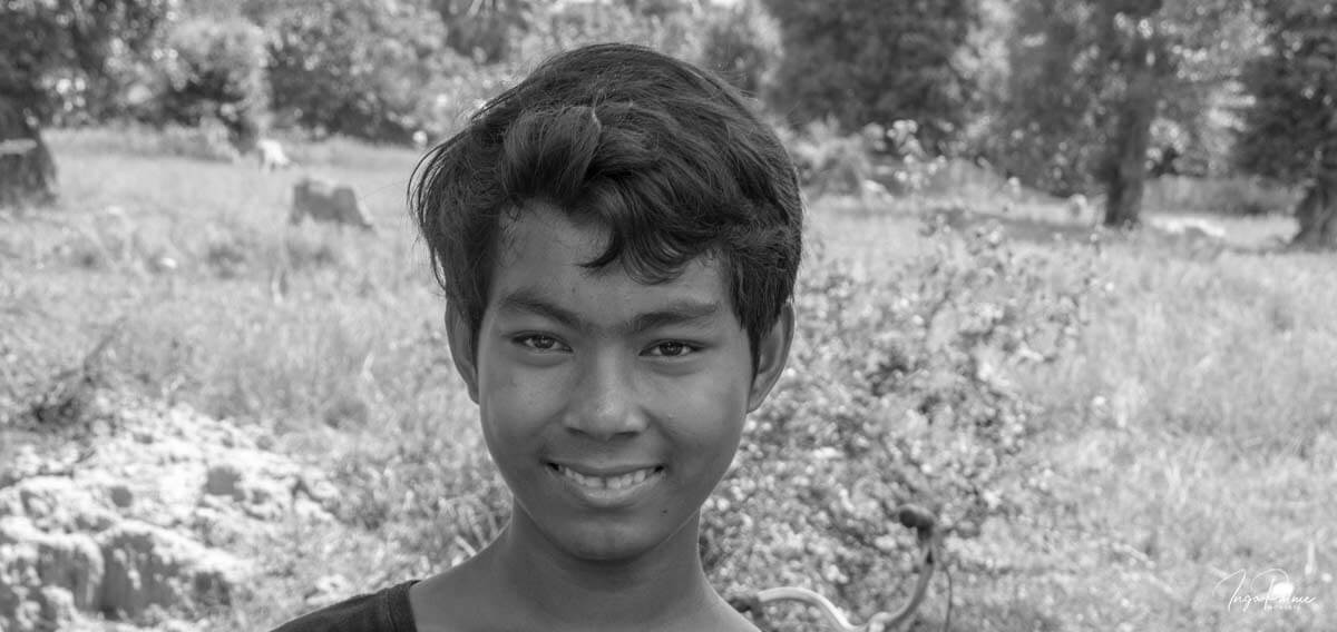 Kambodschanischer Jugendlicher, lächelt - Tour Dani Jump in Siem Reap