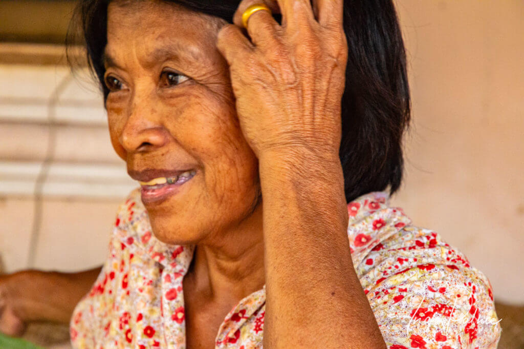 dine with locals cambodia 90