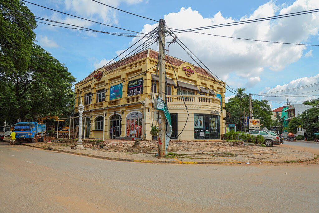 hard rock cafe siem reap copyright sok kakada