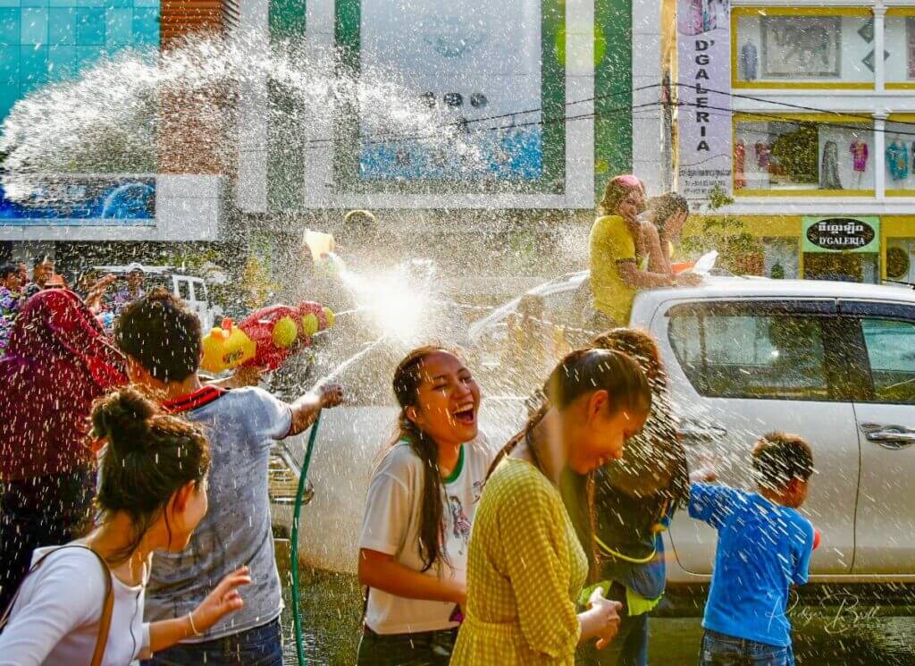 Khmer Neujahr - Wasser spritzt überall