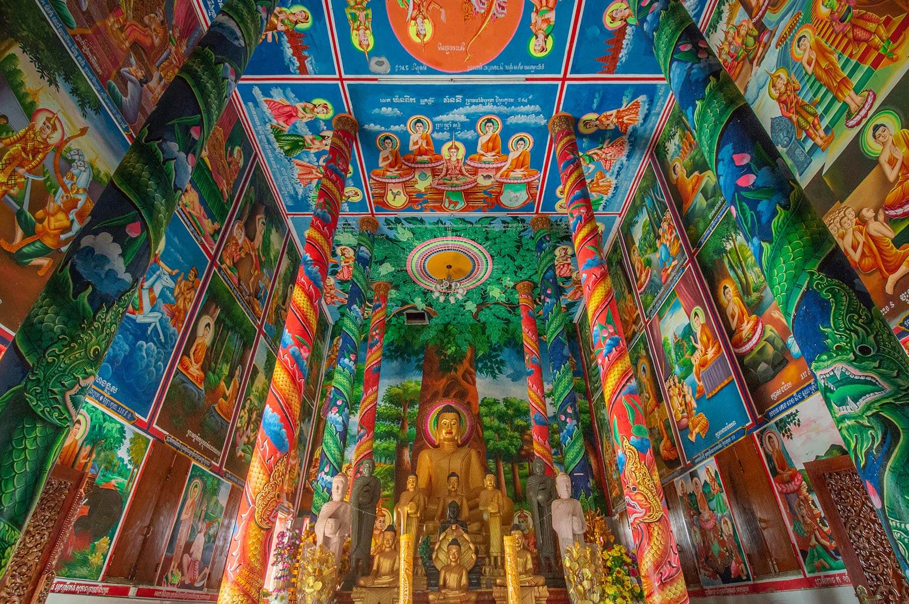Wat Kok Chan Pagode in Siem Reap von innen