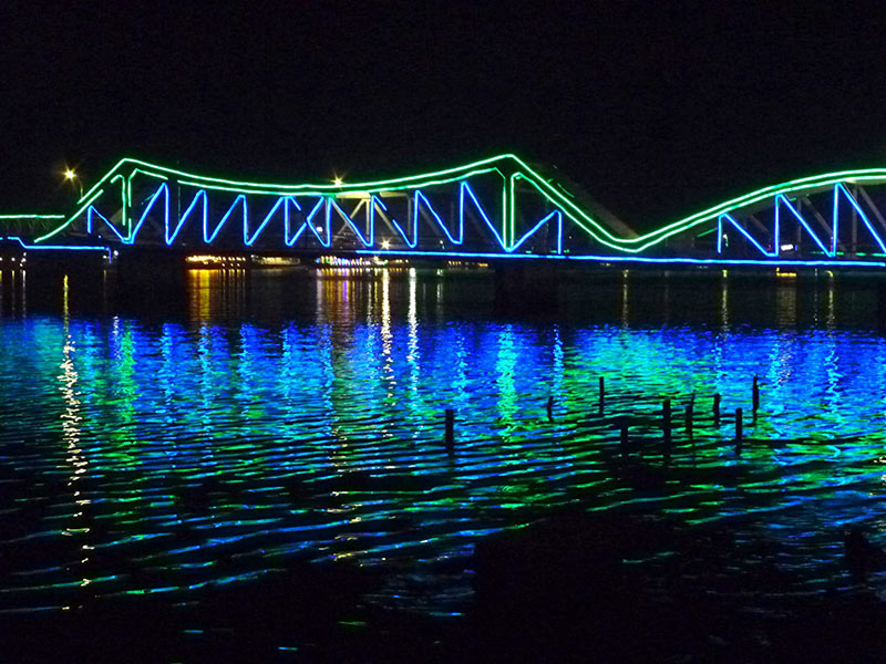 kampot bruecke nacht foto doris koehl 1