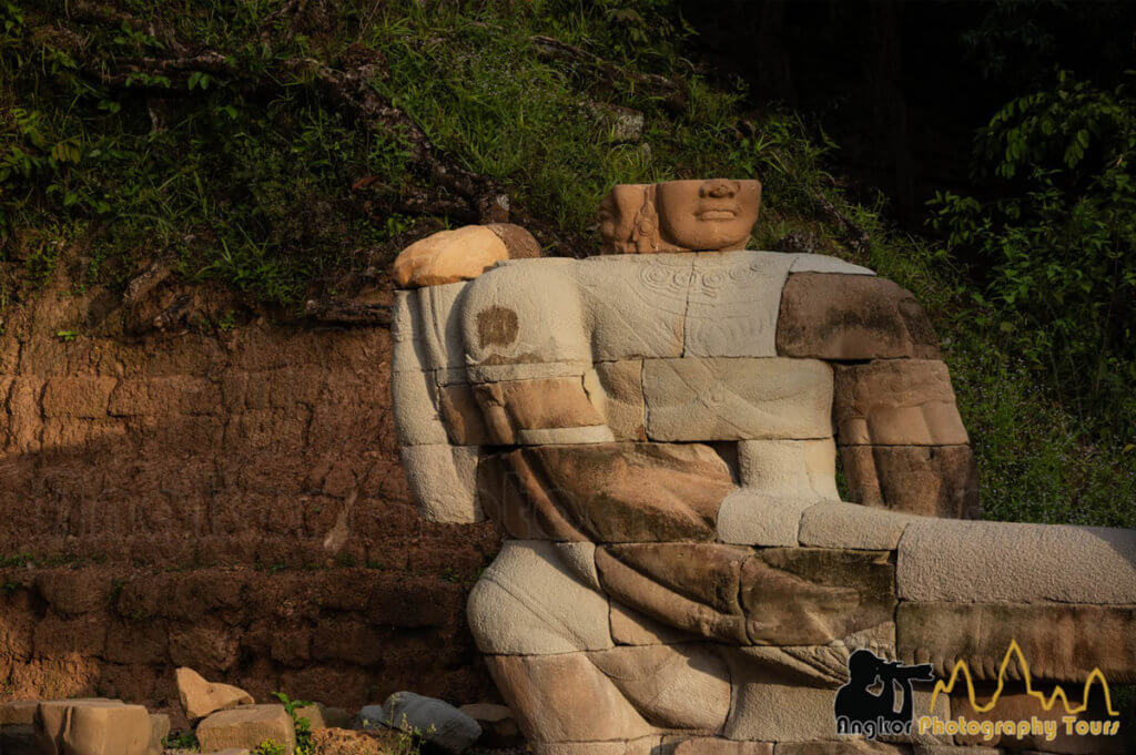 angkor thom west gate foto laurent dambies 3