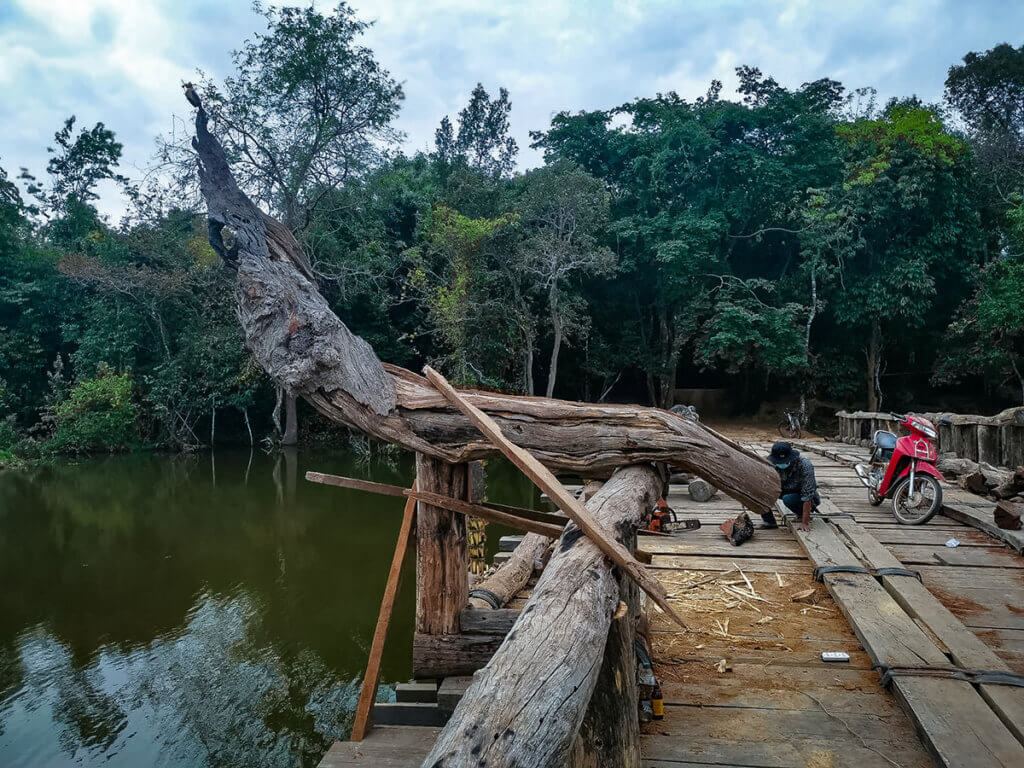 drachenbruecke angkor foto steve lidgey