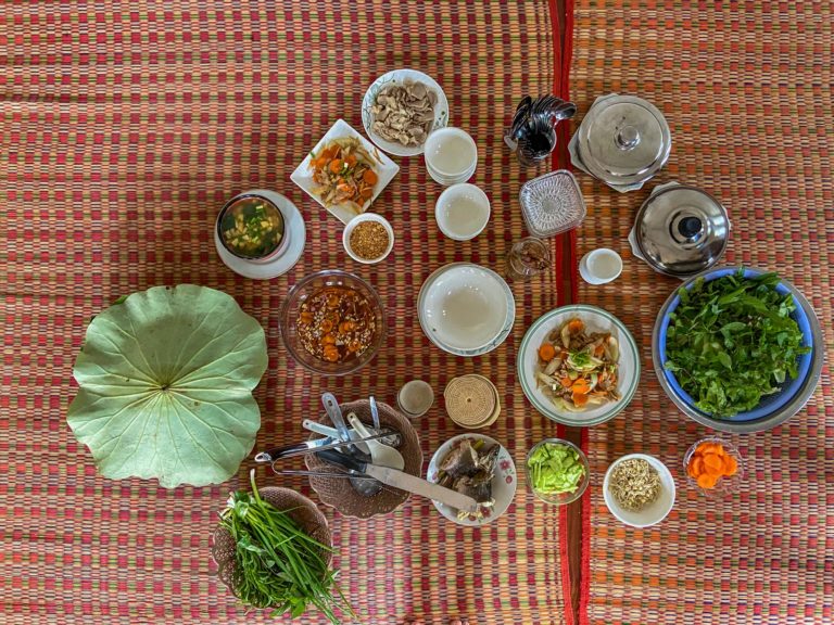 Dine with the Locals in Siem Reap - gedeckter Tisch