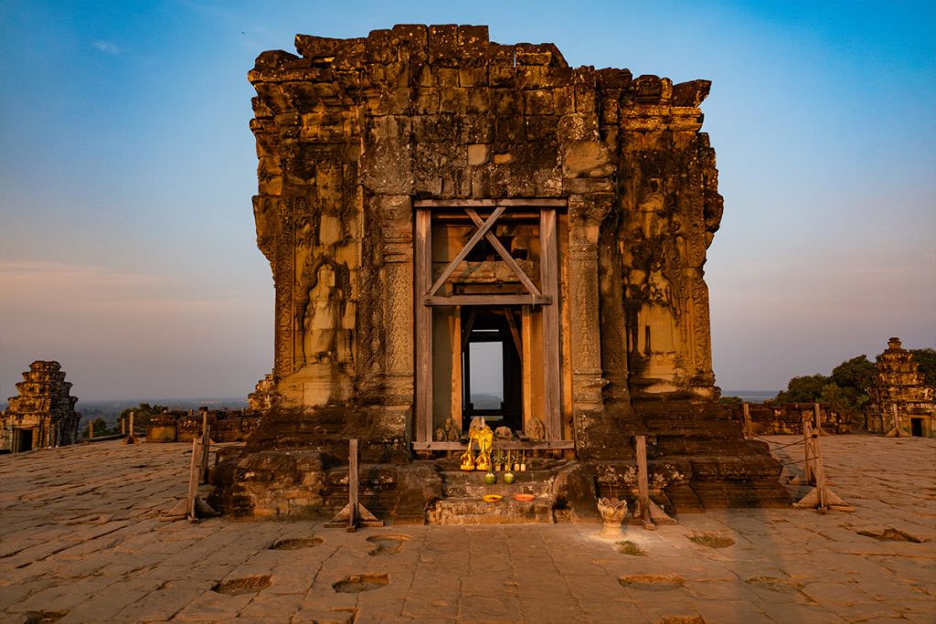 Stille Tage in Angkor - zwischen Tempeln, Licht und Zeit 18 phnom bakheng goldene stunde 2