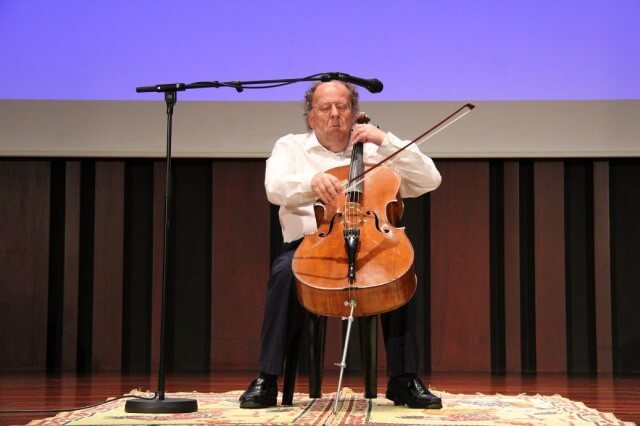 Dr. Beat Richner - concert in Siem Reap