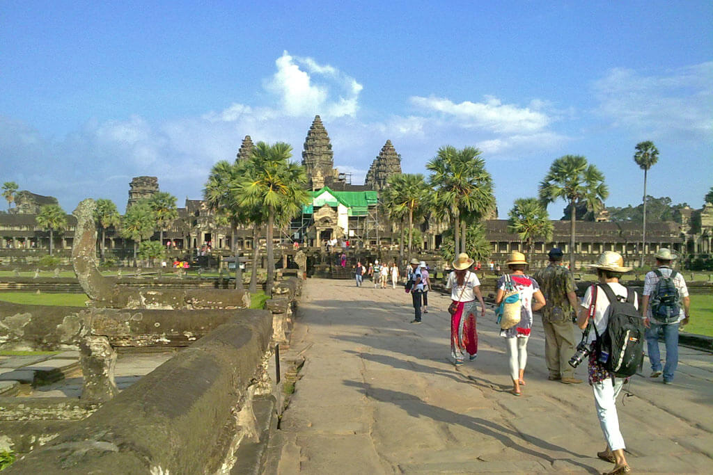 Tourists at the front of Angkor Wat