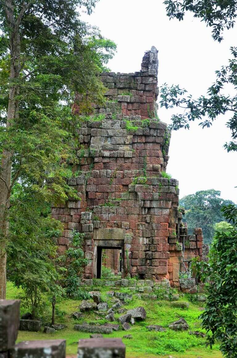 Prasat Suor Prat – Twelve towers in Angkor Thom