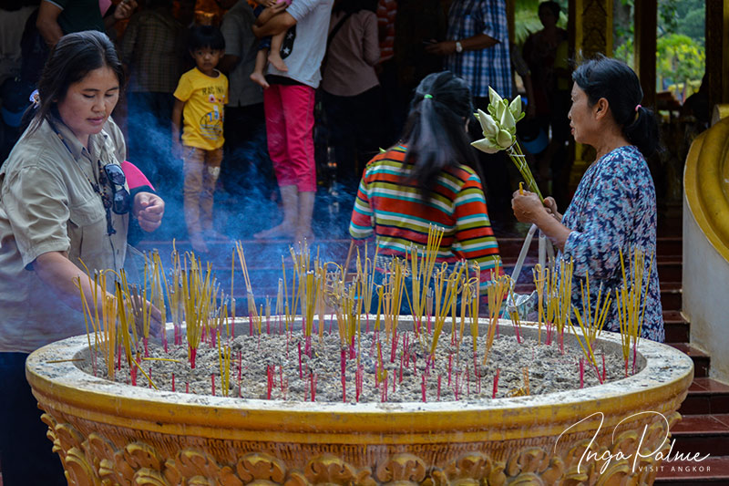 peah ang check siem reap incense sticks