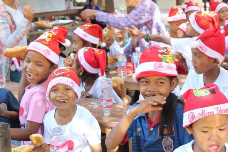 Children Christmas, Village Homeschool Siem Reap