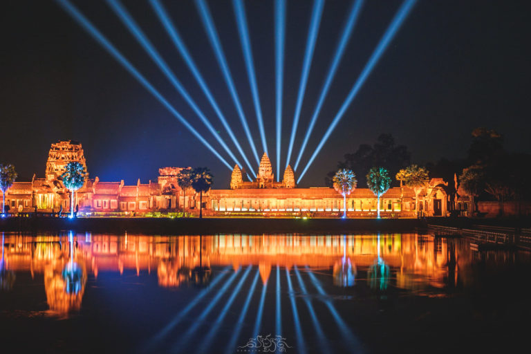 Angkor Wat iluminated - Khmer New Year 2023